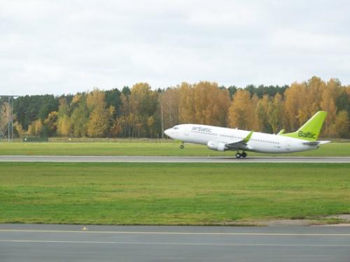 Flughafen Riga RIX (100_1136.JPG) wird geladen. Eindrucksvolle Fotos aus Lettland erwarten Sie.